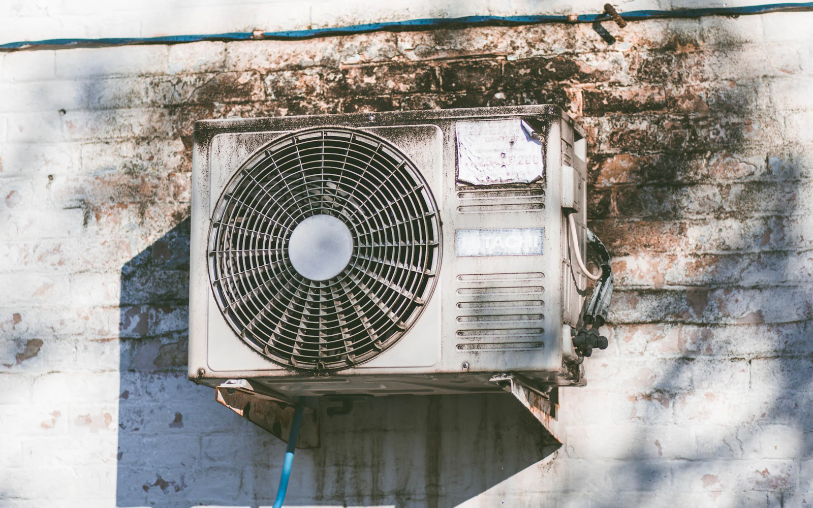 Kiểm tra rò rỉ và nạp gas điều hòa