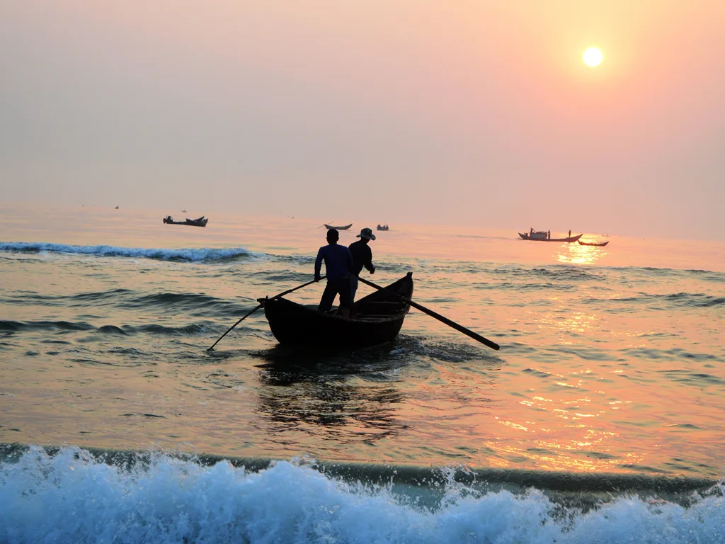 Tho Quang Fishing Village